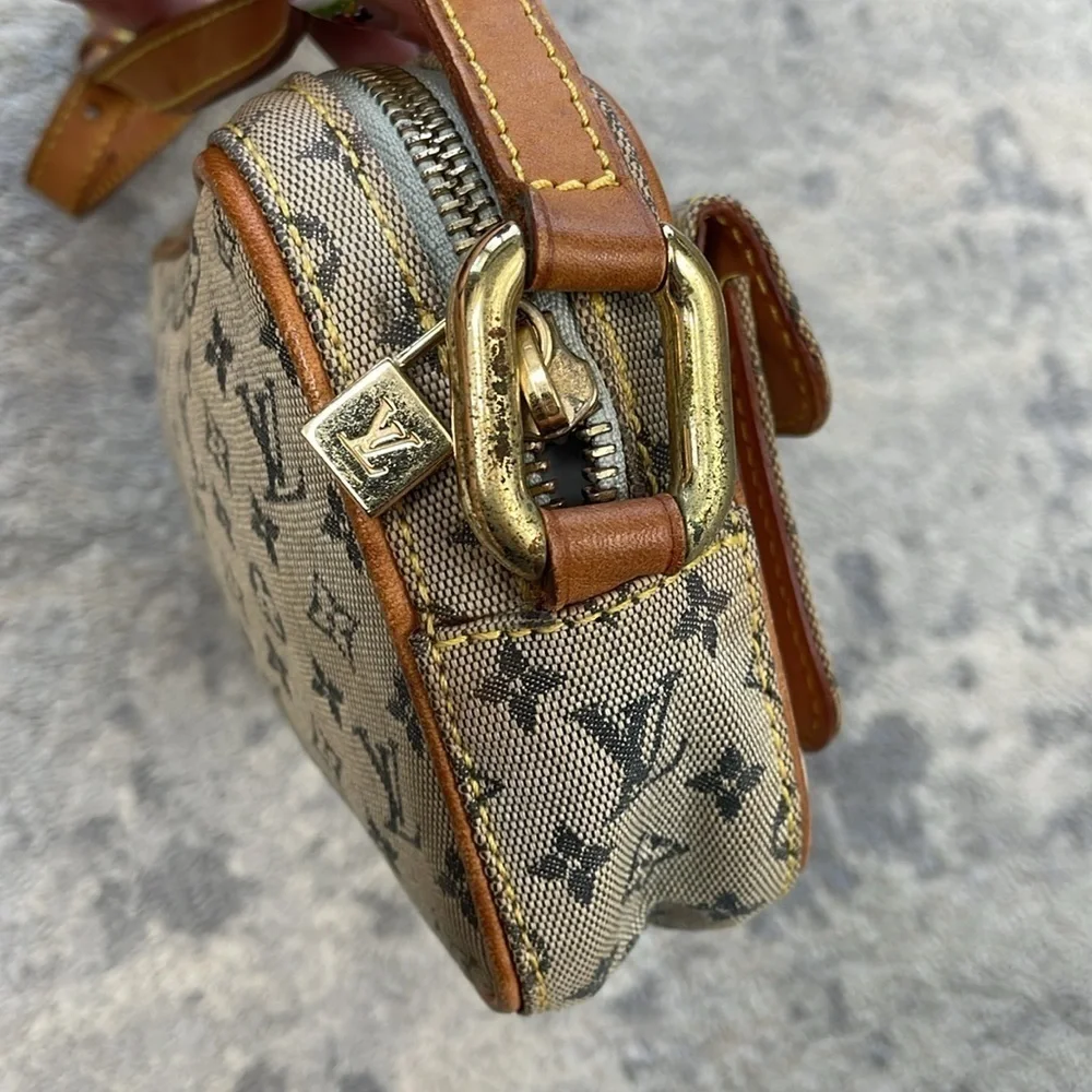 Louis Vuitton Monogram Mini Lin Juliette MM Denim Crossbody Bag - Picture 7 of 17